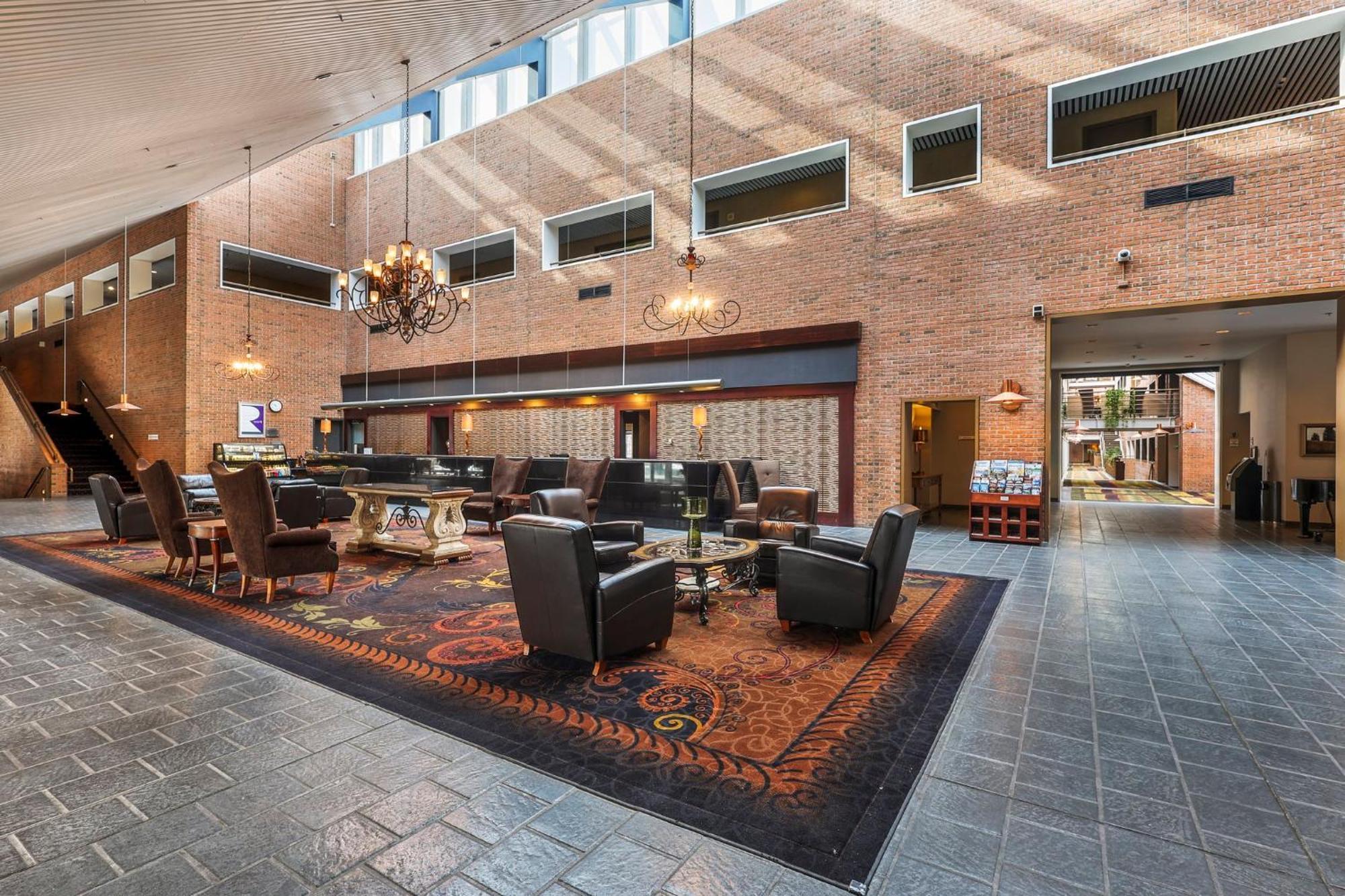 Hotel Crowne Plaza Minneapolis West By Ihg